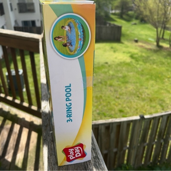 NWT Play Day 3-Ring Inflatable Kids Yellow Whale Shark Swimming Pool 🏊‍♀️ - Picture 3 of 4